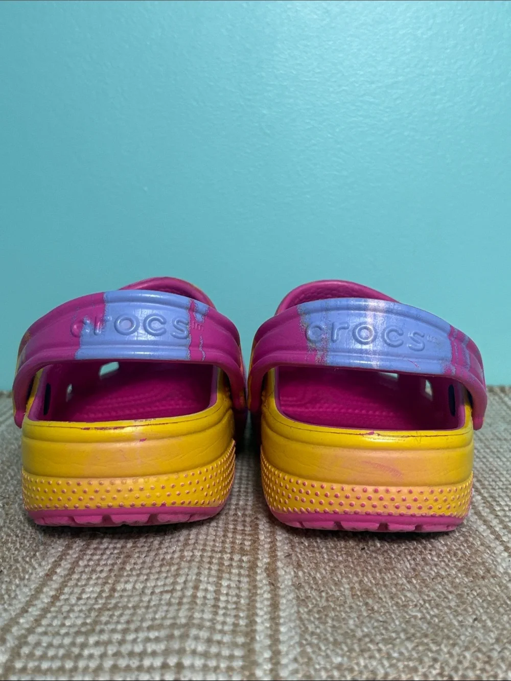 CROCS Kids Classic Ombre Clogs With Heel Strap. Multi Color/Tie Dye. Size— J 2